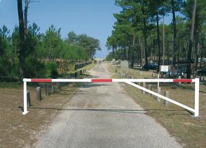 Závora univerzální otočná vč.reflex.polepu